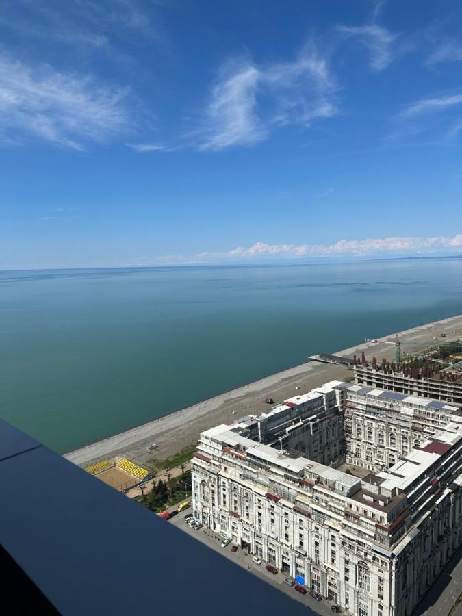 Alliance Palace Aparthotel By Marriott Batumi Eksteriør billede