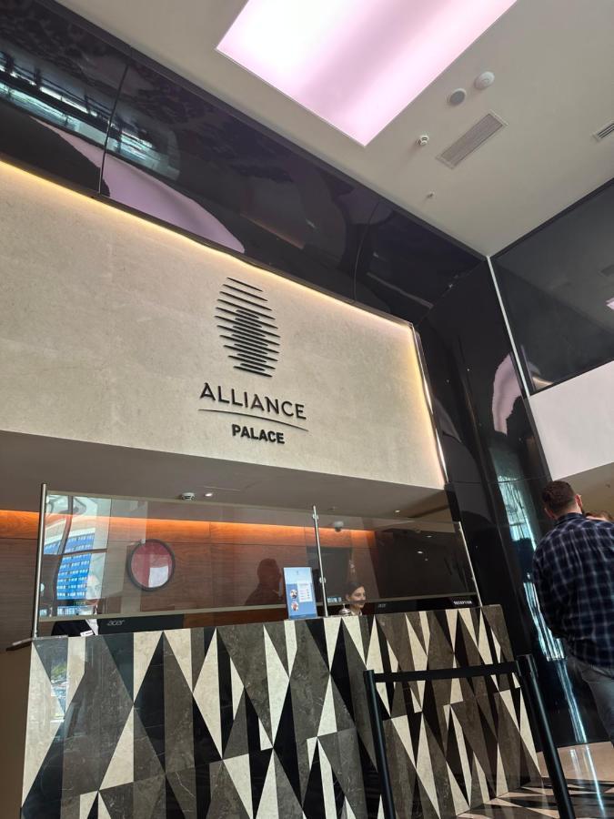 Alliance Palace Aparthotel By Marriott Batumi Eksteriør billede