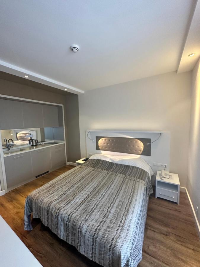 Alliance Palace Aparthotel By Marriott Batumi Eksteriør billede