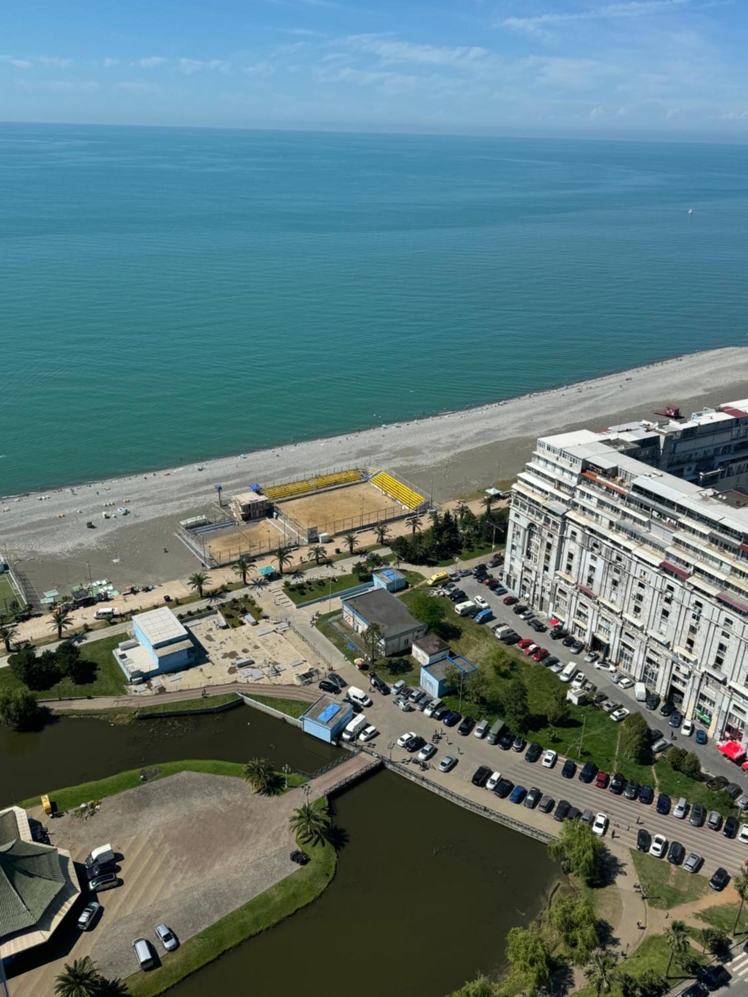 Alliance Palace Aparthotel By Marriott Batumi Eksteriør billede